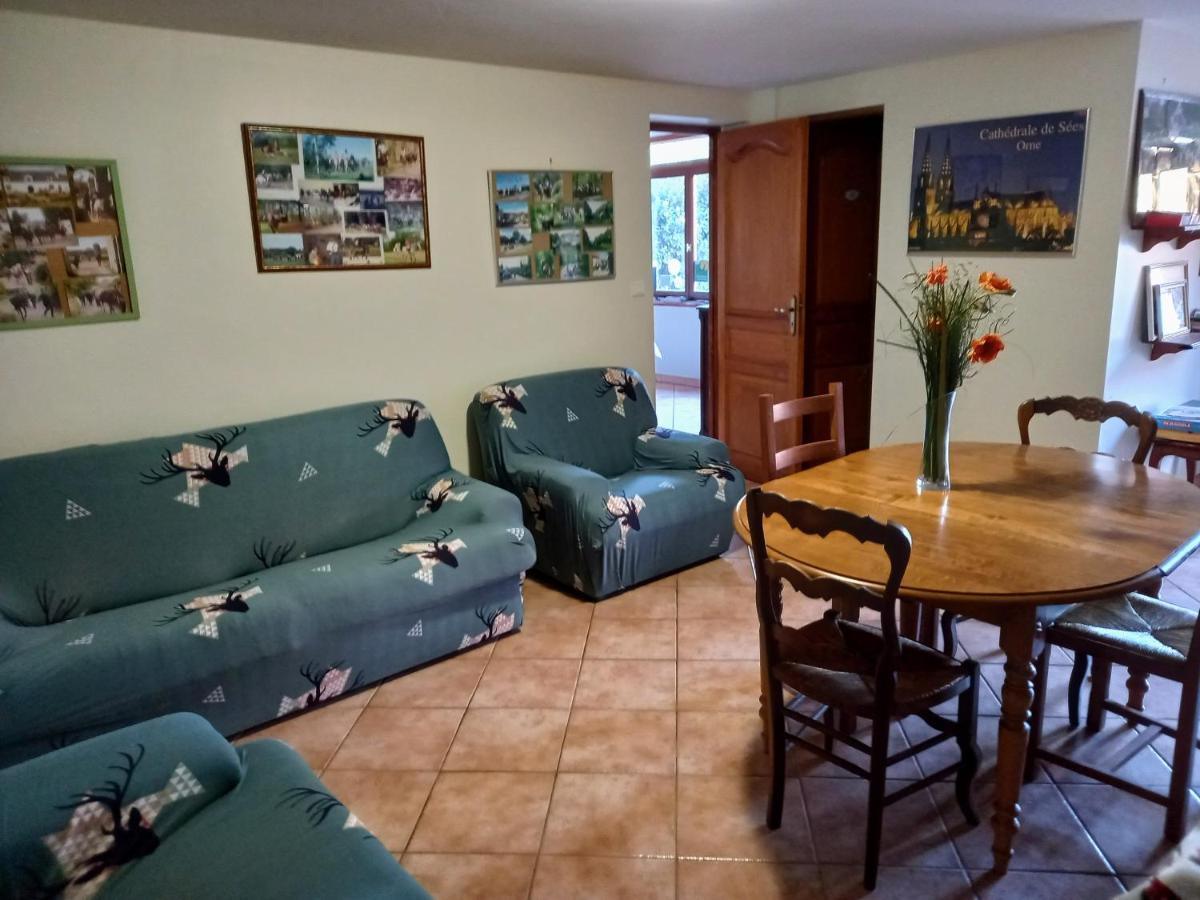 La Ferme Des Tertres Bed & Breakfast La Chapelle-pres-Sees Dış mekan fotoğraf